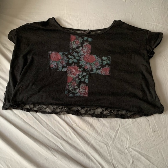 Black Lace Crop Top - Picture 1 of 2